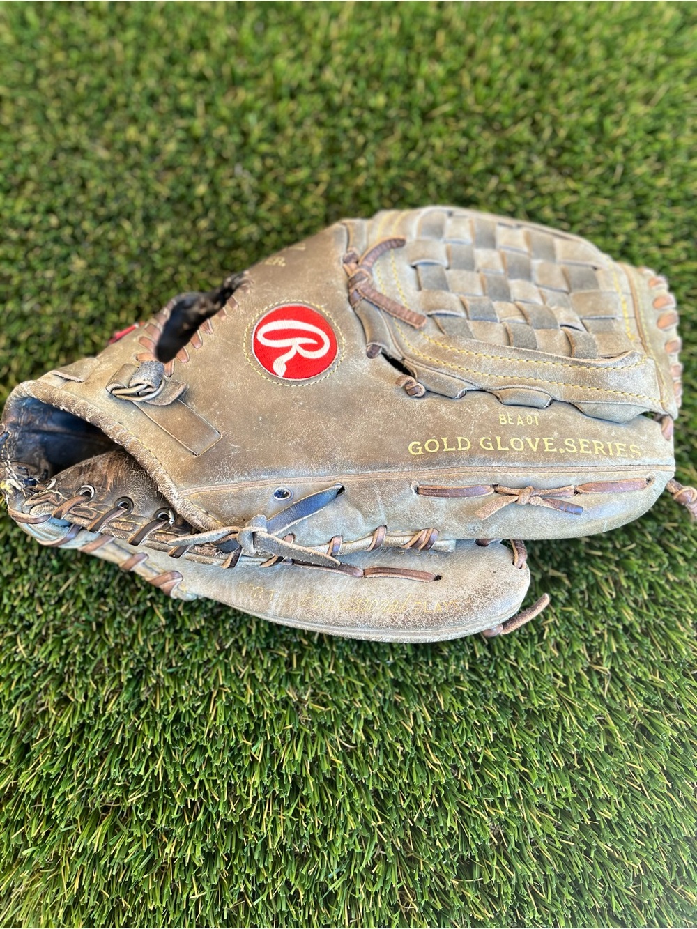 Rawlings Heart of the Hide Baseball Glove Pro-6Blue